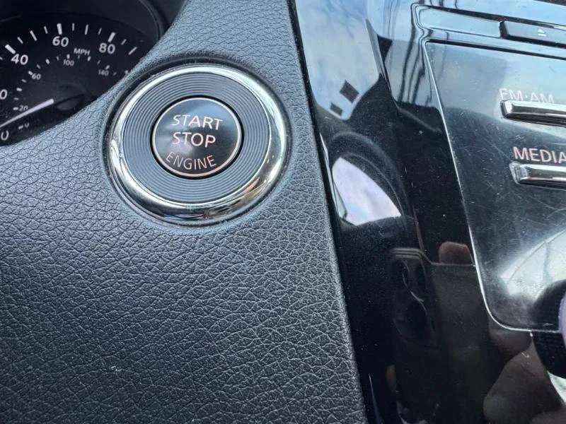 2015 NISSAN ROGUE SV AWD image indicator(8)