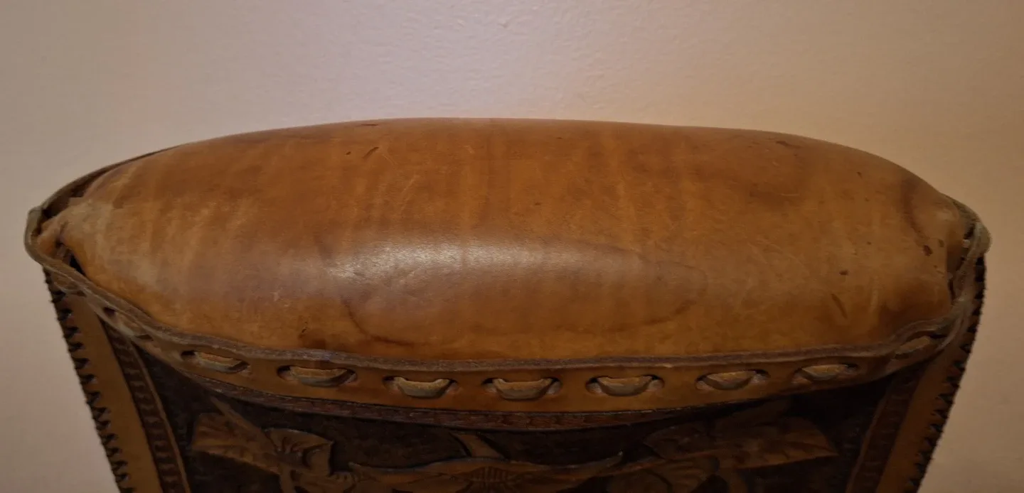 Vintage Hand-Tooled Leather Floral Tote Bag image indicator(5)