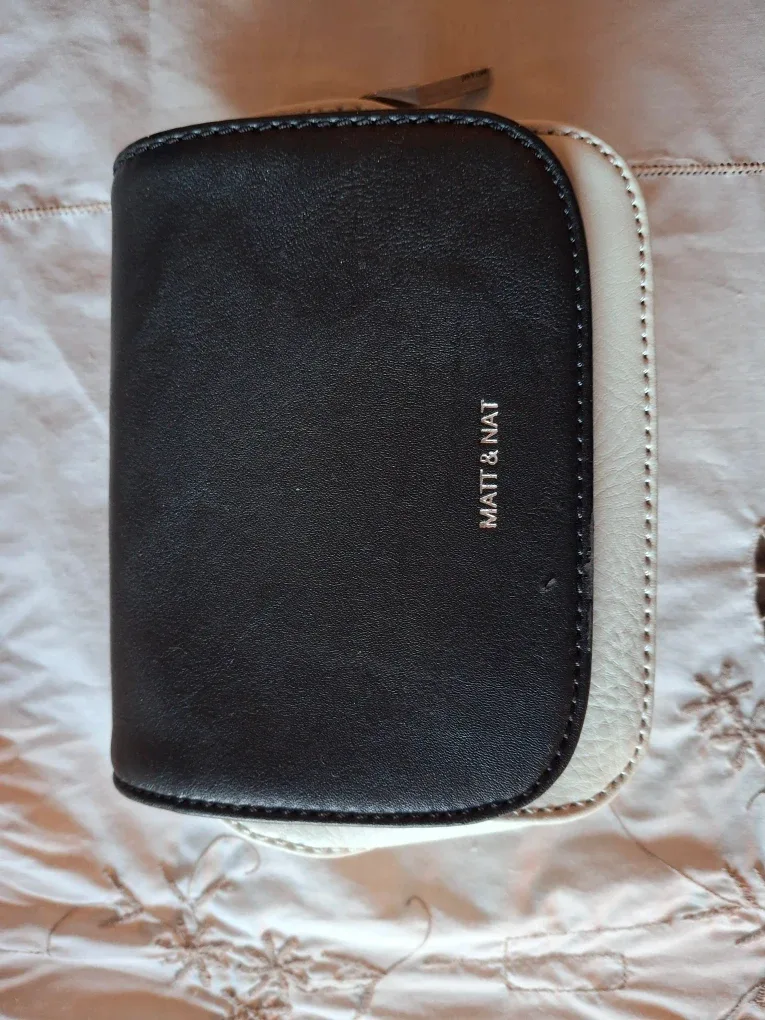 Matt & Nat Vegan Leather Pouch / Cosmetic Bag image indicator(5)