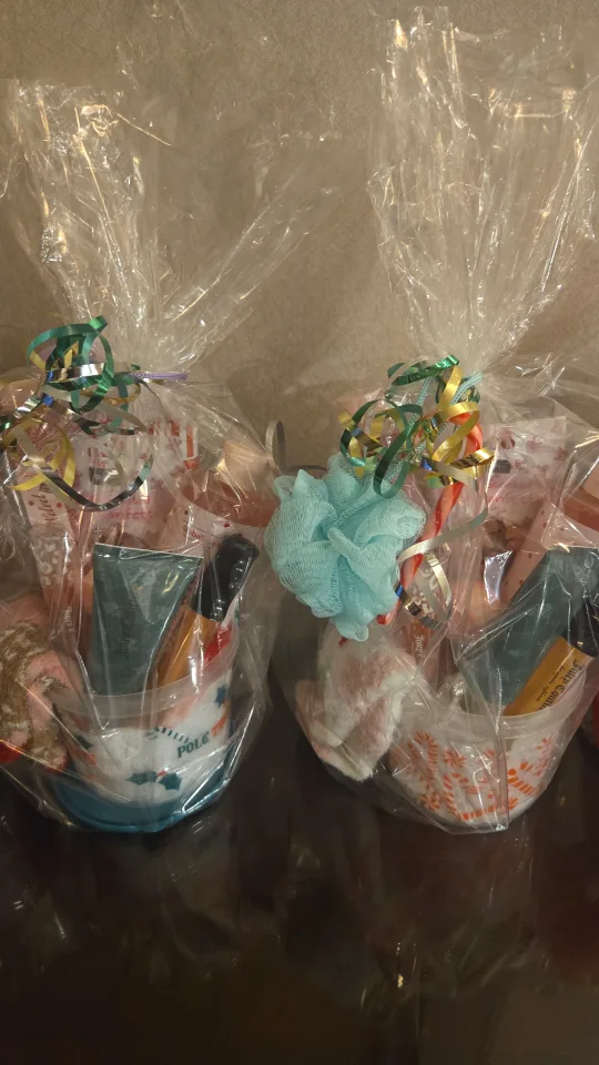 Juicy Couture Christmas Bucket image indicator(5)