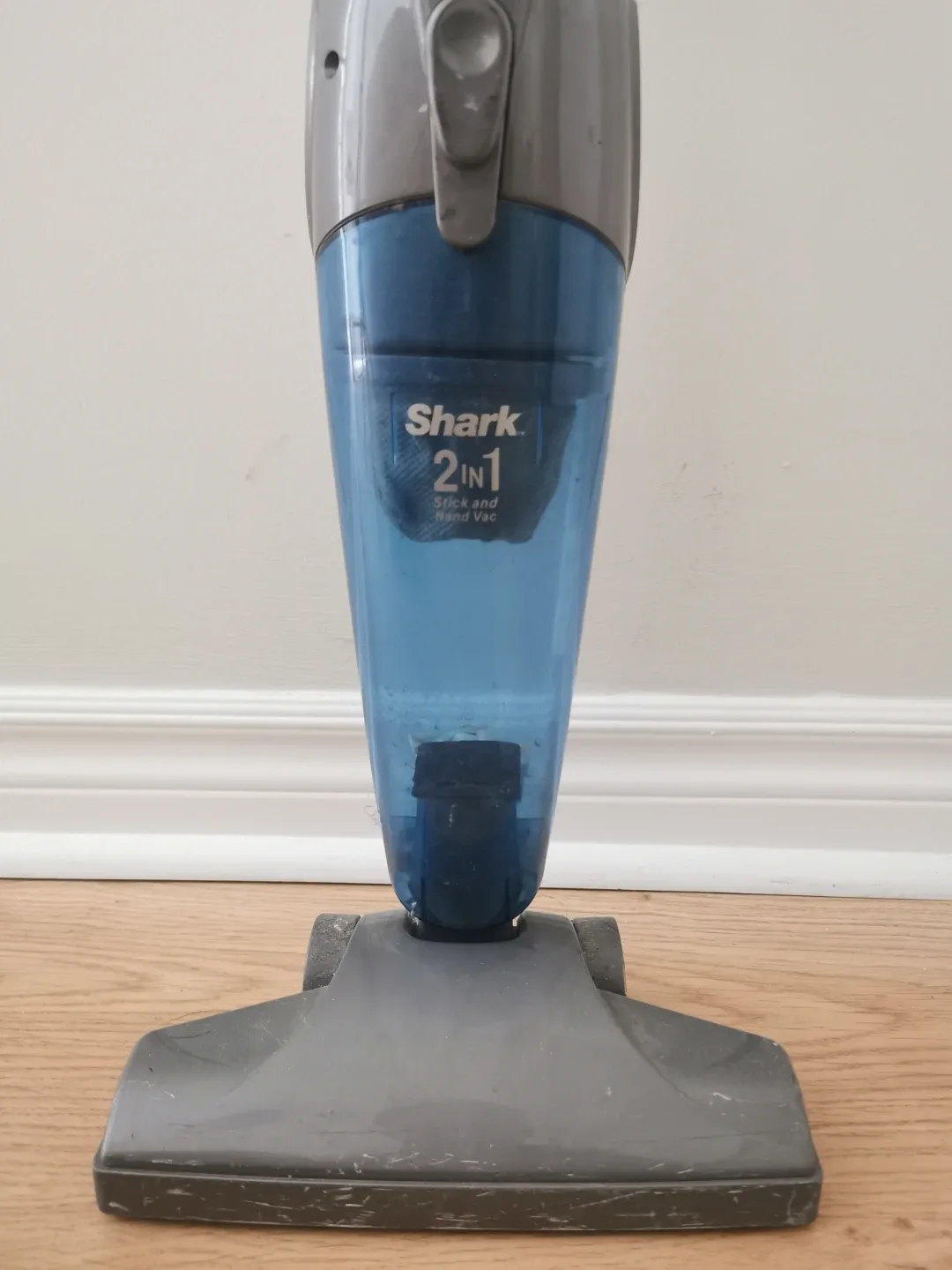 Shark 2-in-1 Vacuum EP661C thumbnail