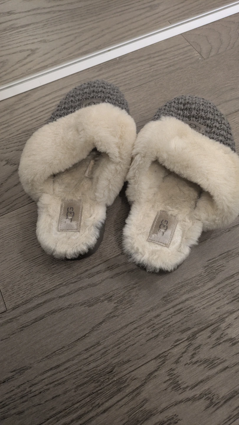 UGG Grey Knit Slippers - photo 3