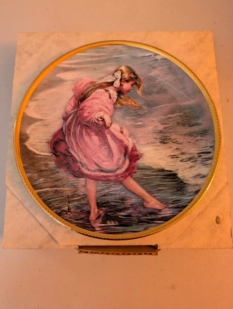 Heart of a Child Plate by Alan Murray