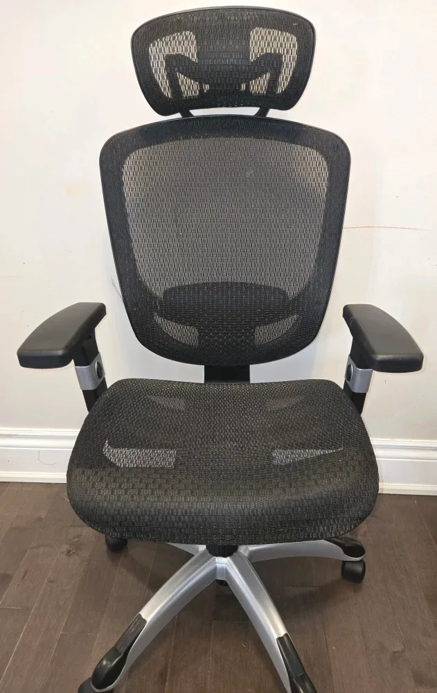 Staples FlexFit Hyken Mesh Task Chair - Black