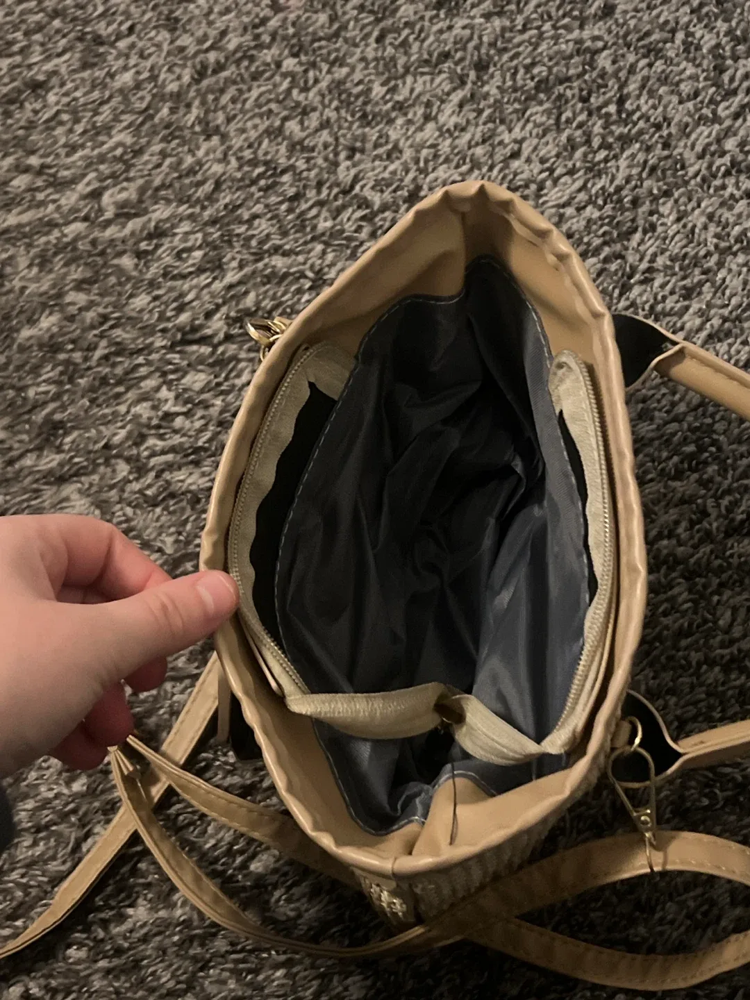 Beige Woven Shoulder Bag image indicator(3)