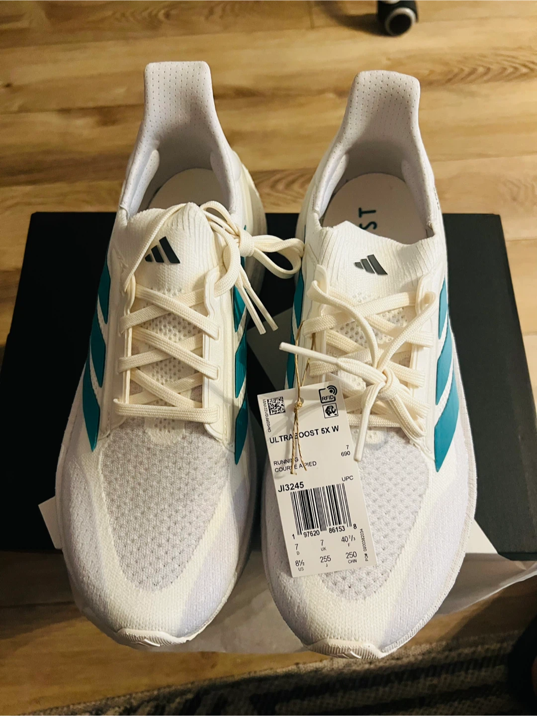 New Adidas Ultraboost 5X W - US 8.5