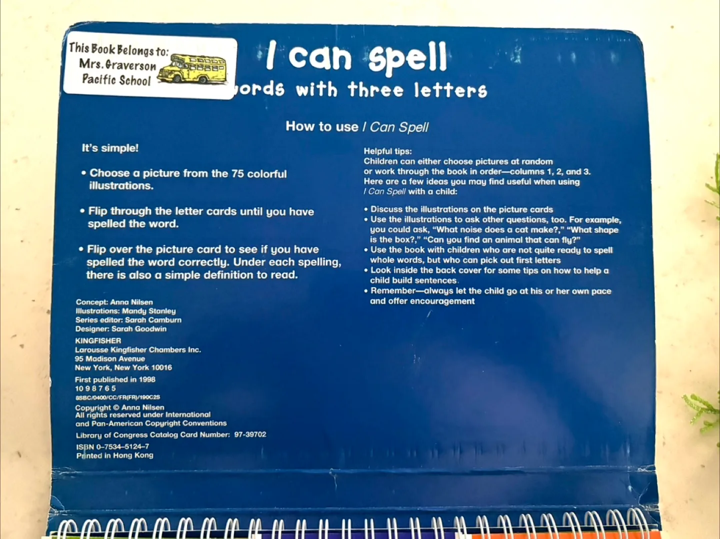 I Can Spell Words with Three Letters Book image indicator(3)