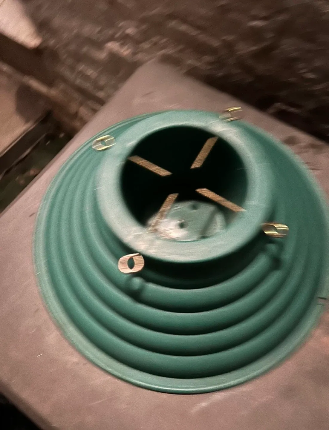 Christmas Tree Stand image indicator(2)