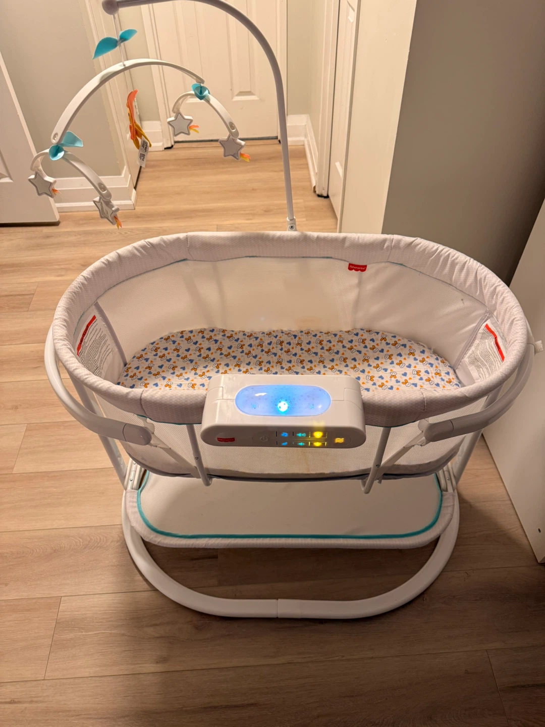 Fisher-Price Soothing Motions Bassinet
