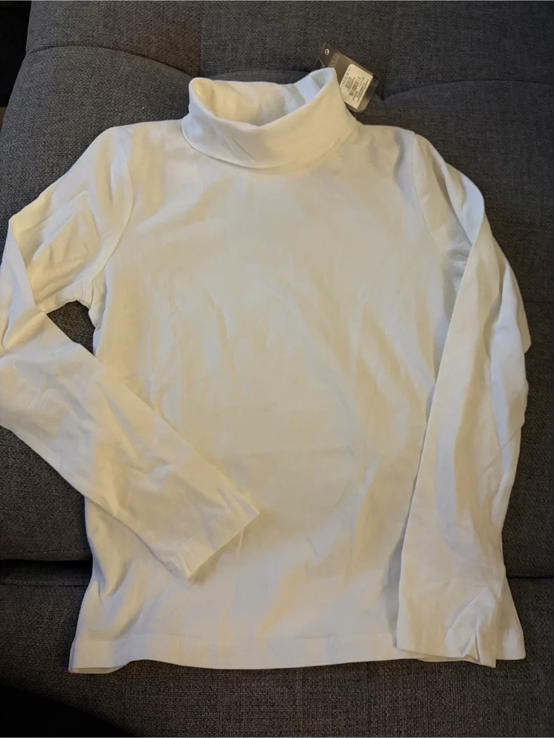 NEW with tag! Set of 2 White Turtleneck - Size 7-8 Years image indicator(2)