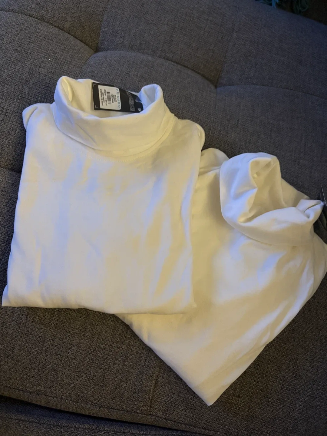 NEW with tag! Set of 2 White Turtleneck - Size 7-8 Years