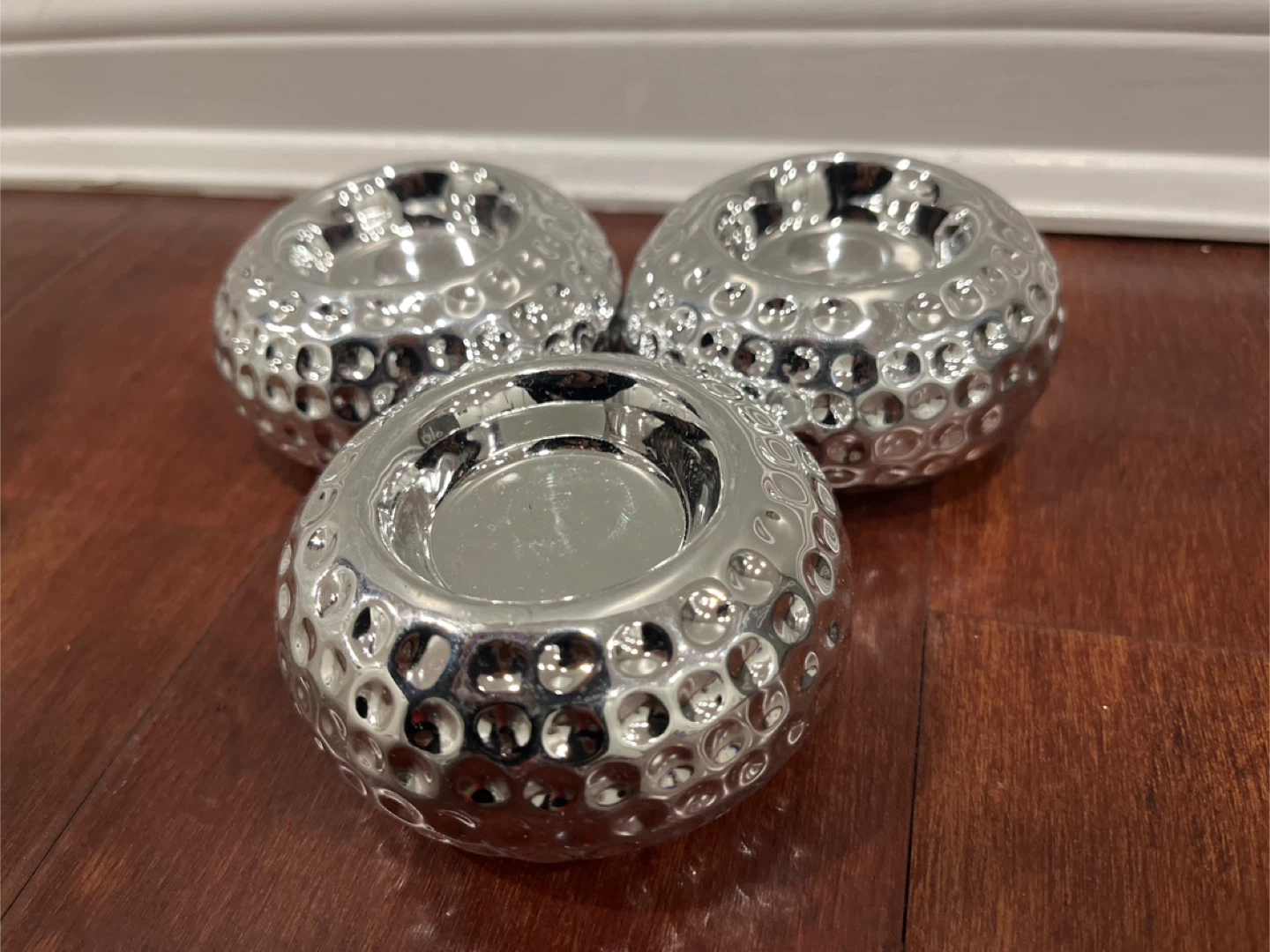 Set of 3 metallic silver tea light holders - photo 4