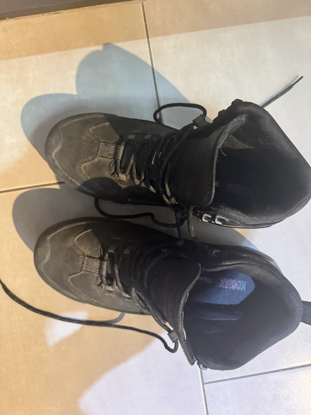 Men's work boots with toe protection image indicator(3)