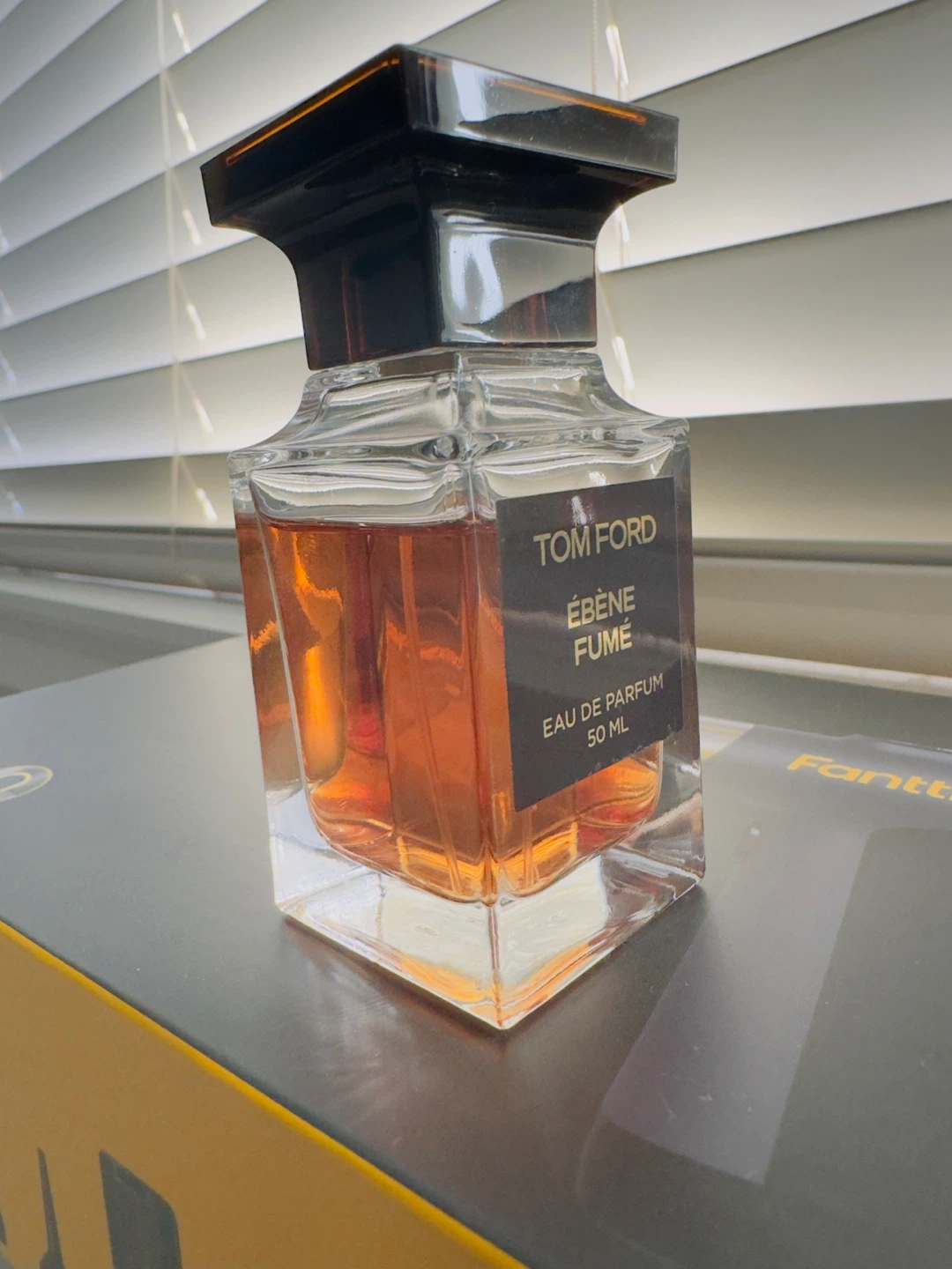 Tom Ford Ébène Fumé Eau de Parfum 50 mL - photo 4