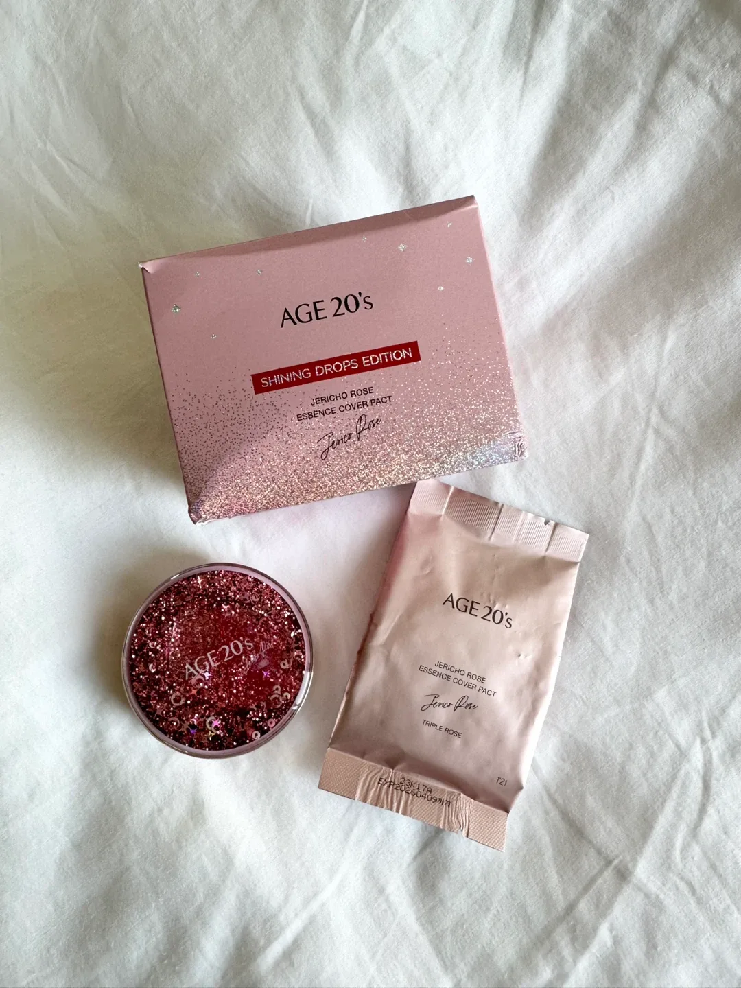 AGE 20's Jericho Rose Foundation SPF50+ T21 light beige image indicator(3)