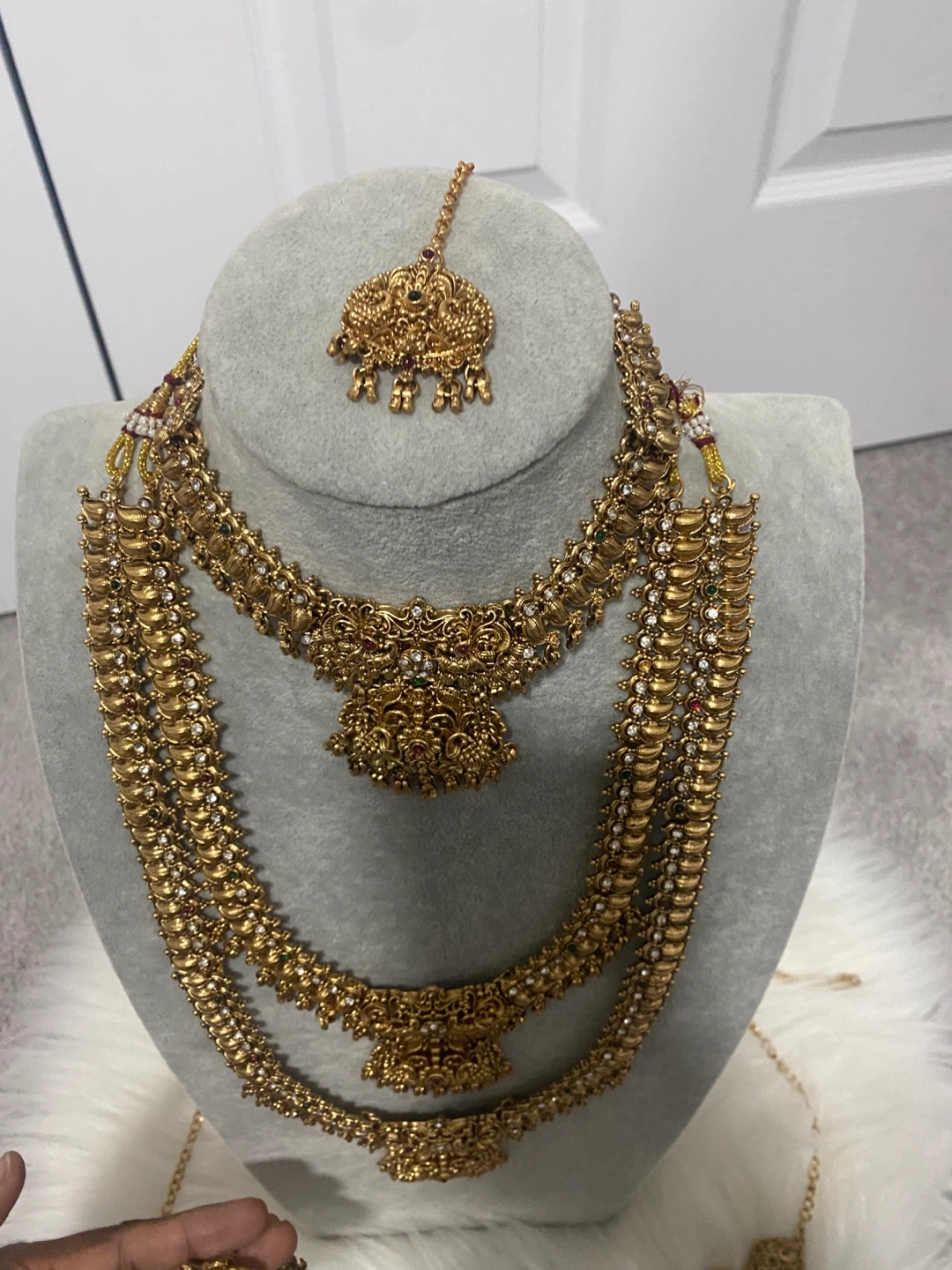 Gold Indian Jewellery Set