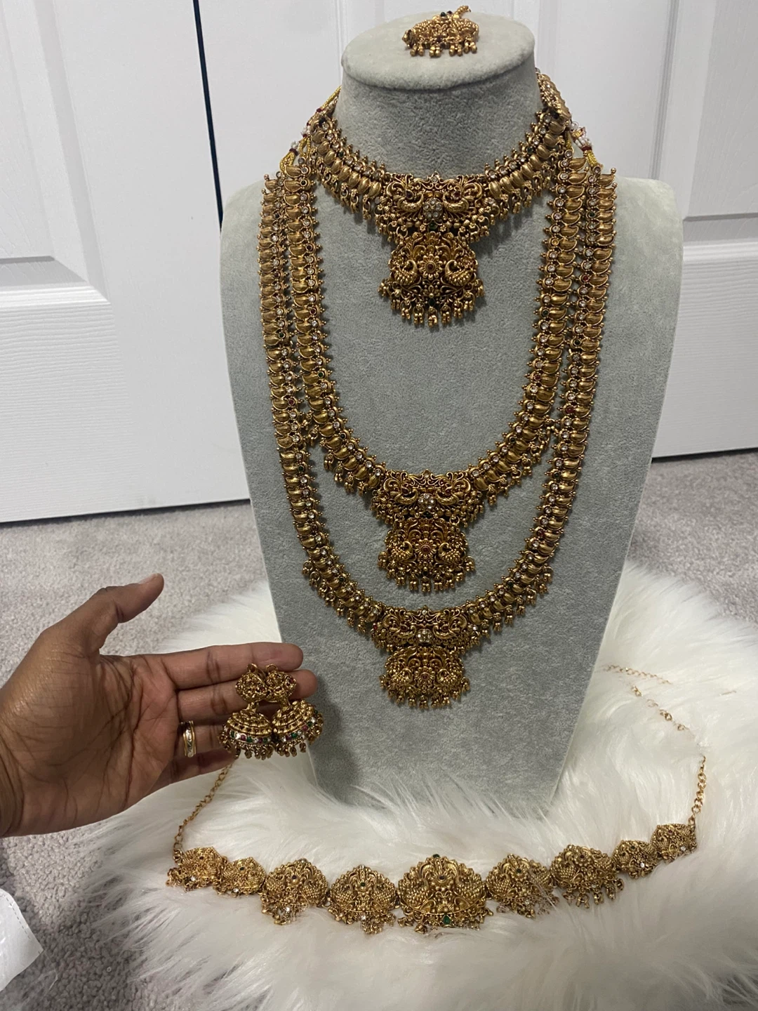 Gold Indian Jewellery Set - photo 2