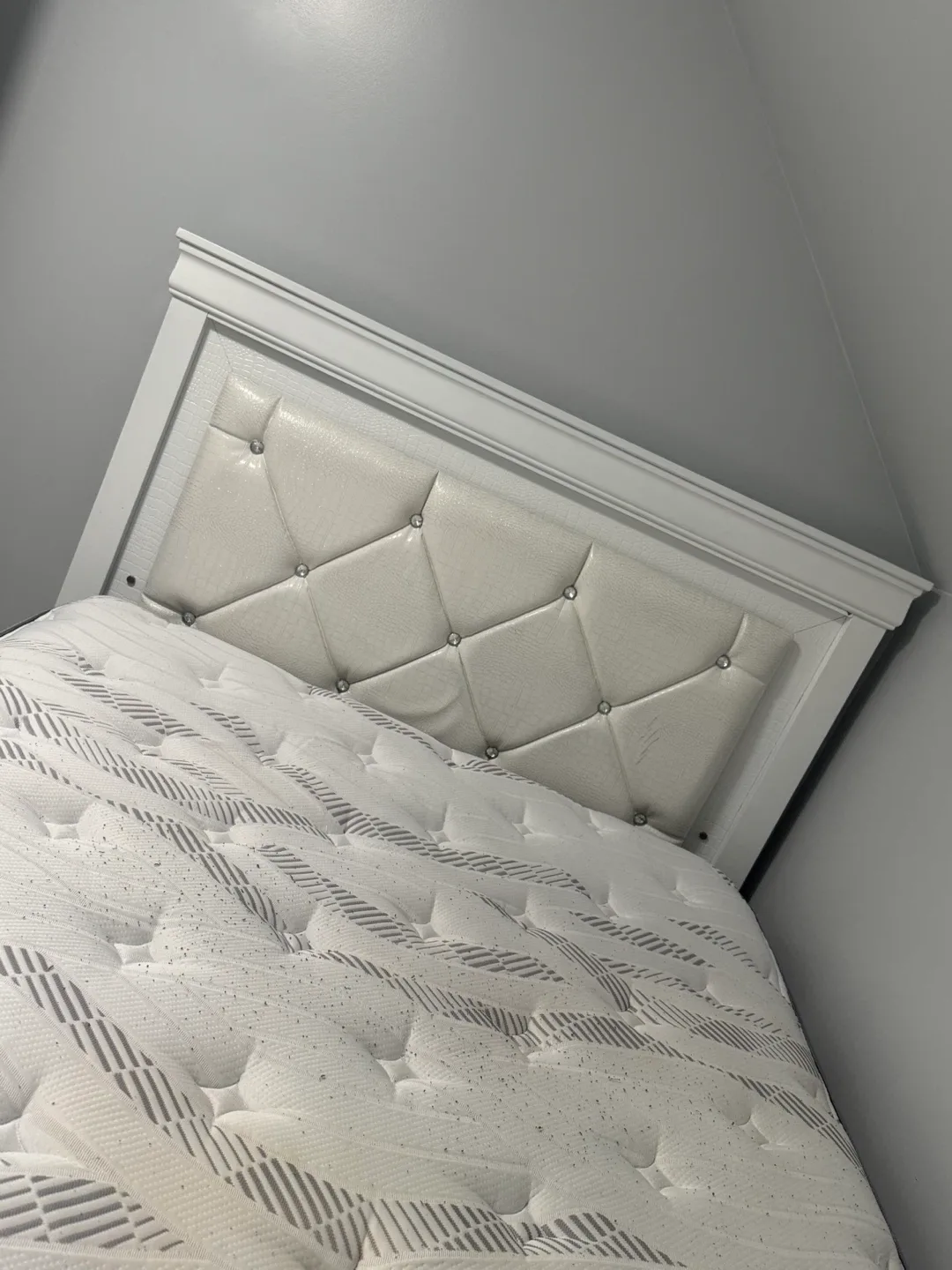 Queen Size Mattress and Headboard image indicator(2)