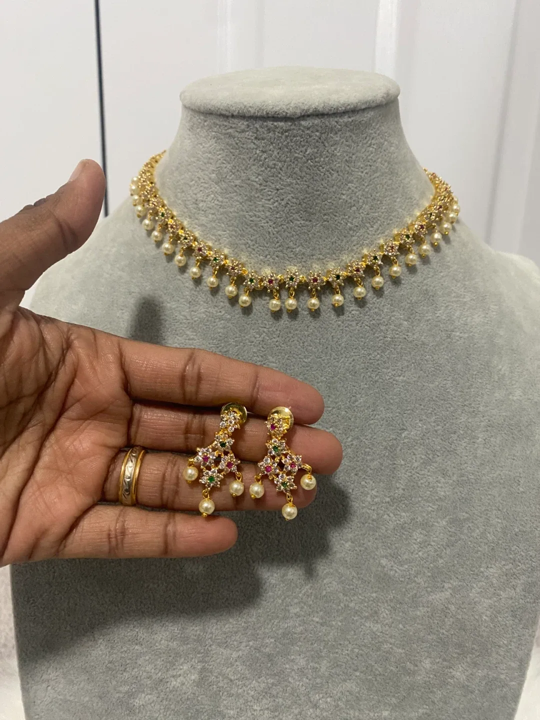 Necklace & Earring Set - Gold Tone thumbnail