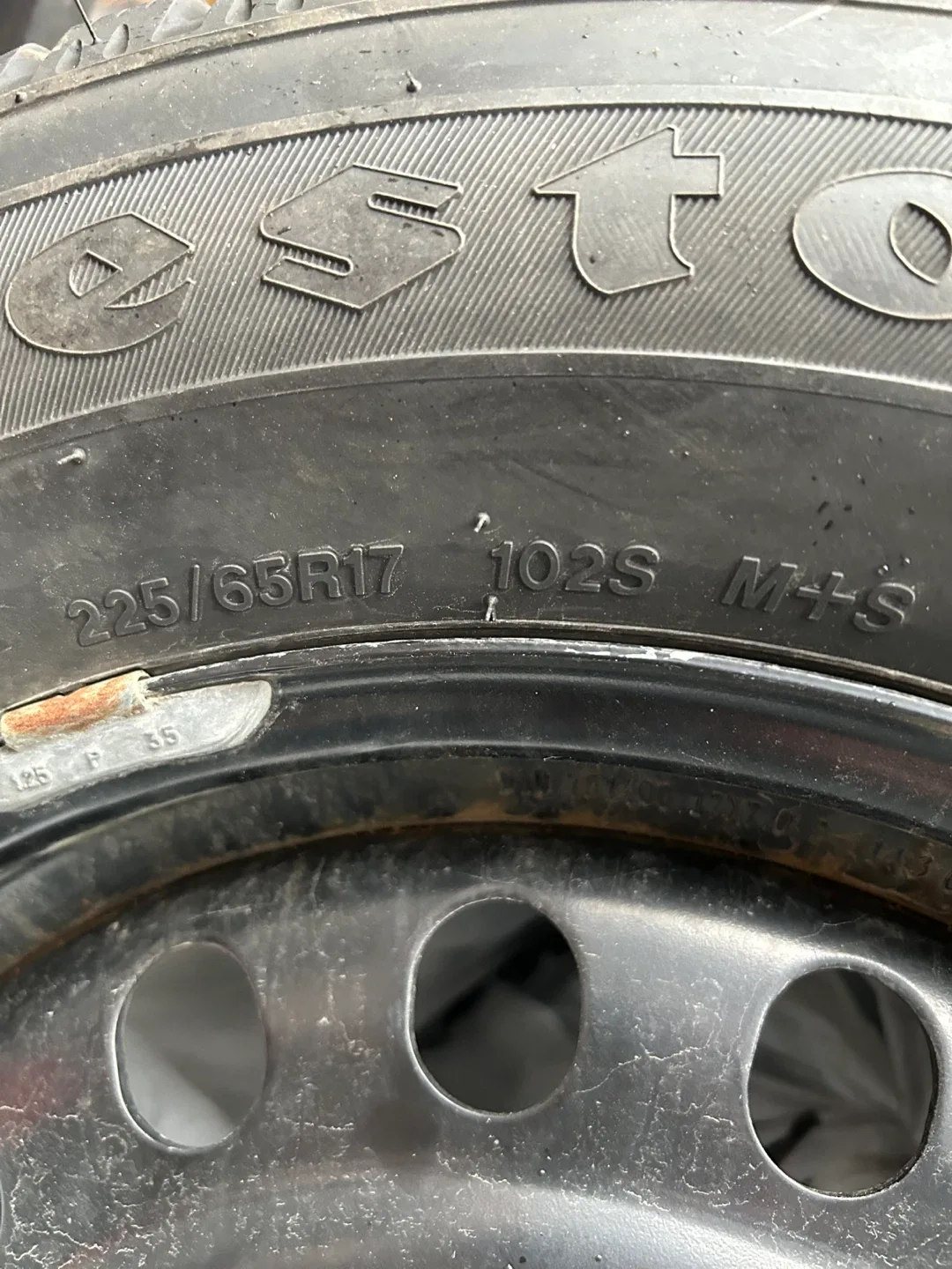 Firestone Winterforce 2 UV 225/65R17 Tire image indicator(3)