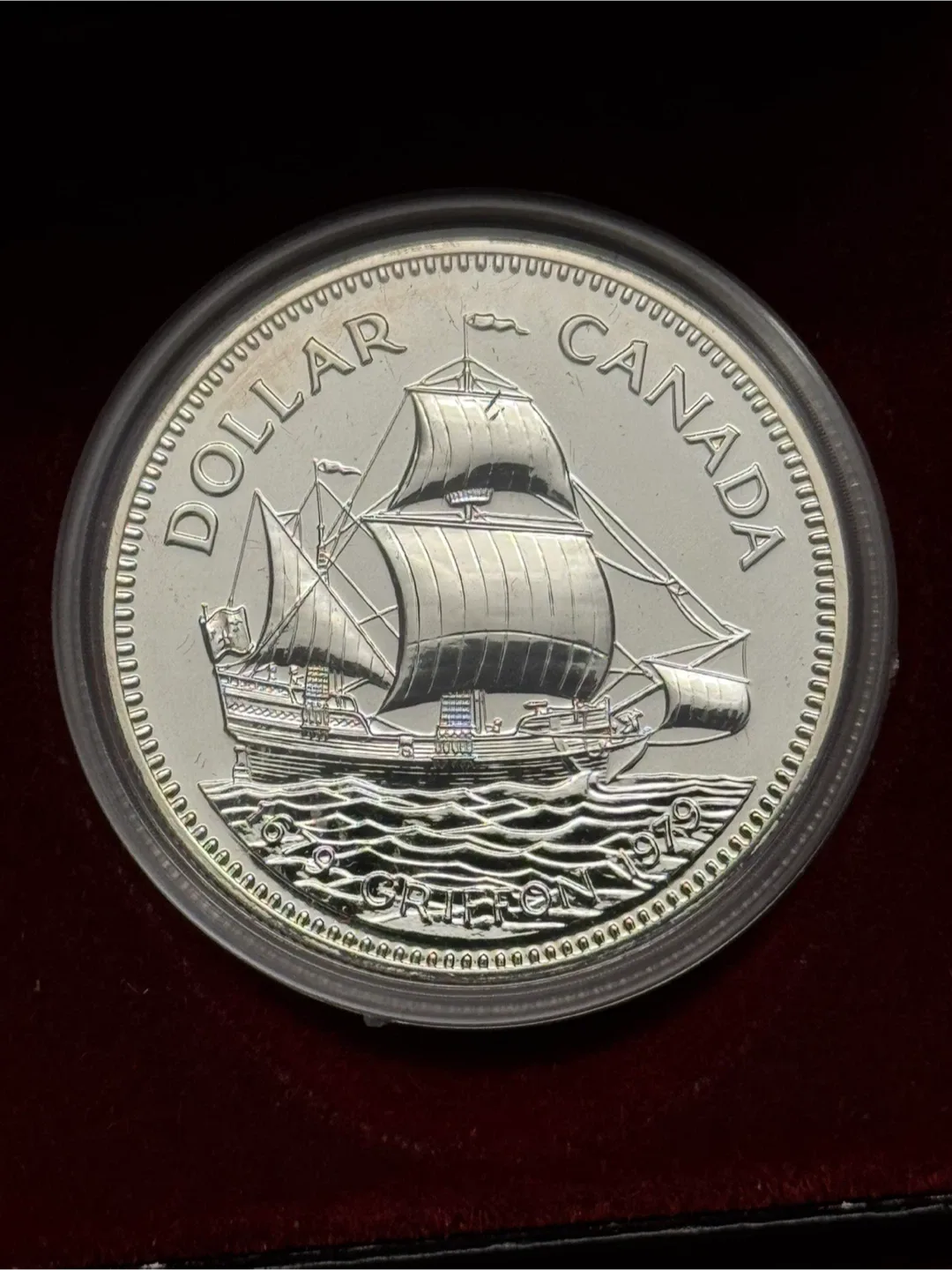 Canadian Bank Notes & Silver Dollar Coin Collection image indicator(2)