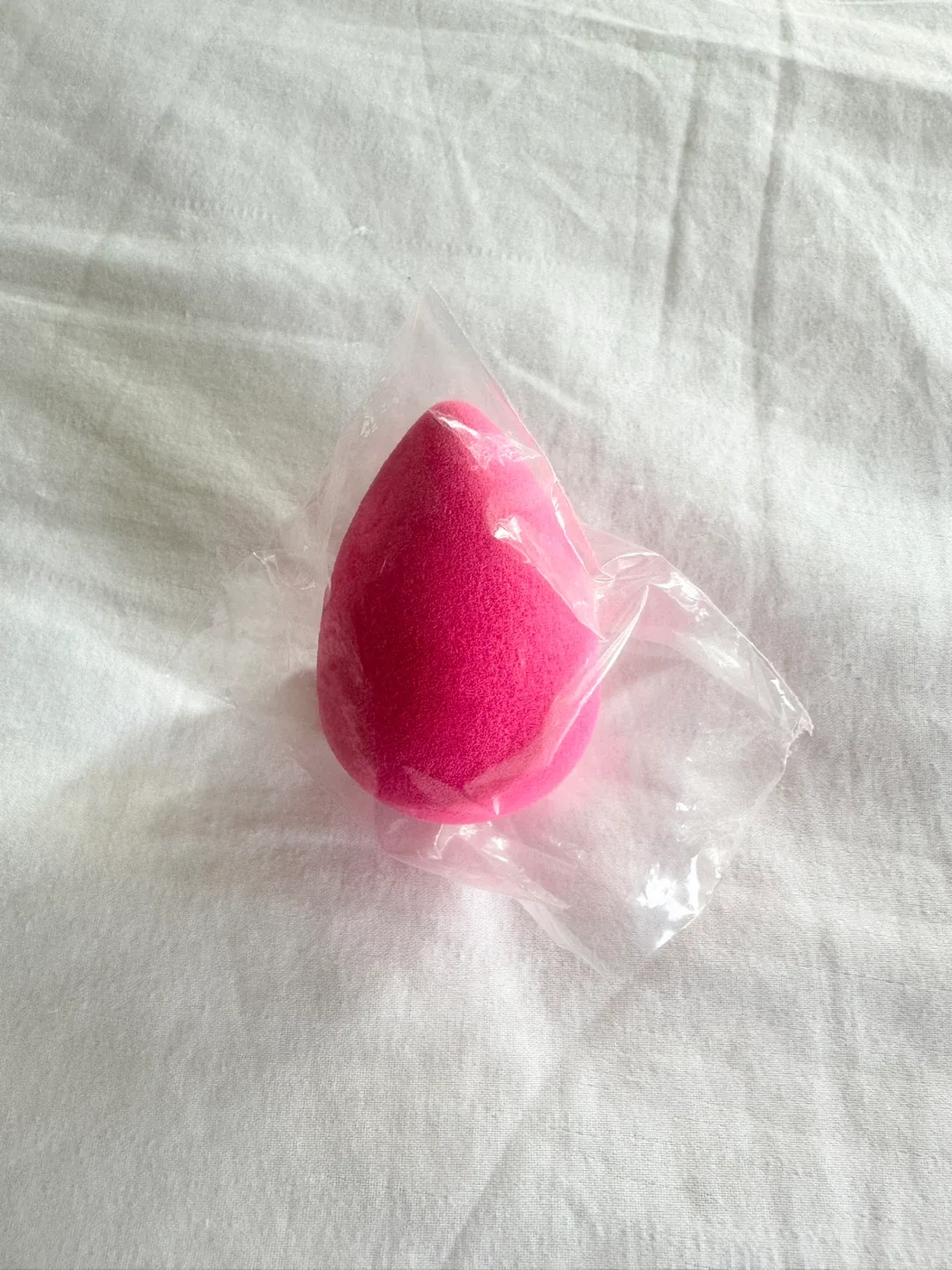 New Unused Makeup Sponge & Puffs Bundle image indicator(2)