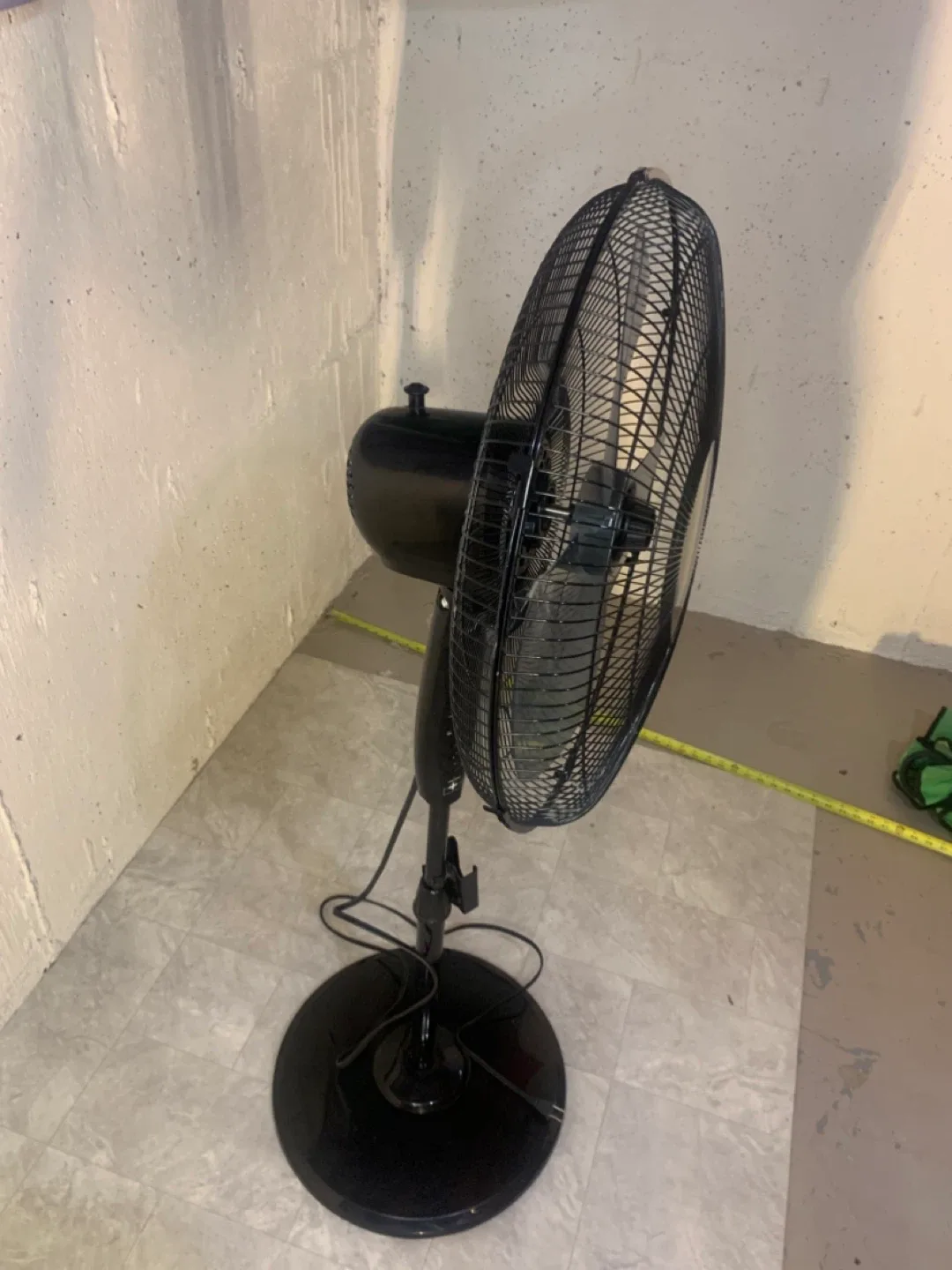 ERA GEAR Black Stand Fan - indoor fans image indicator(2)