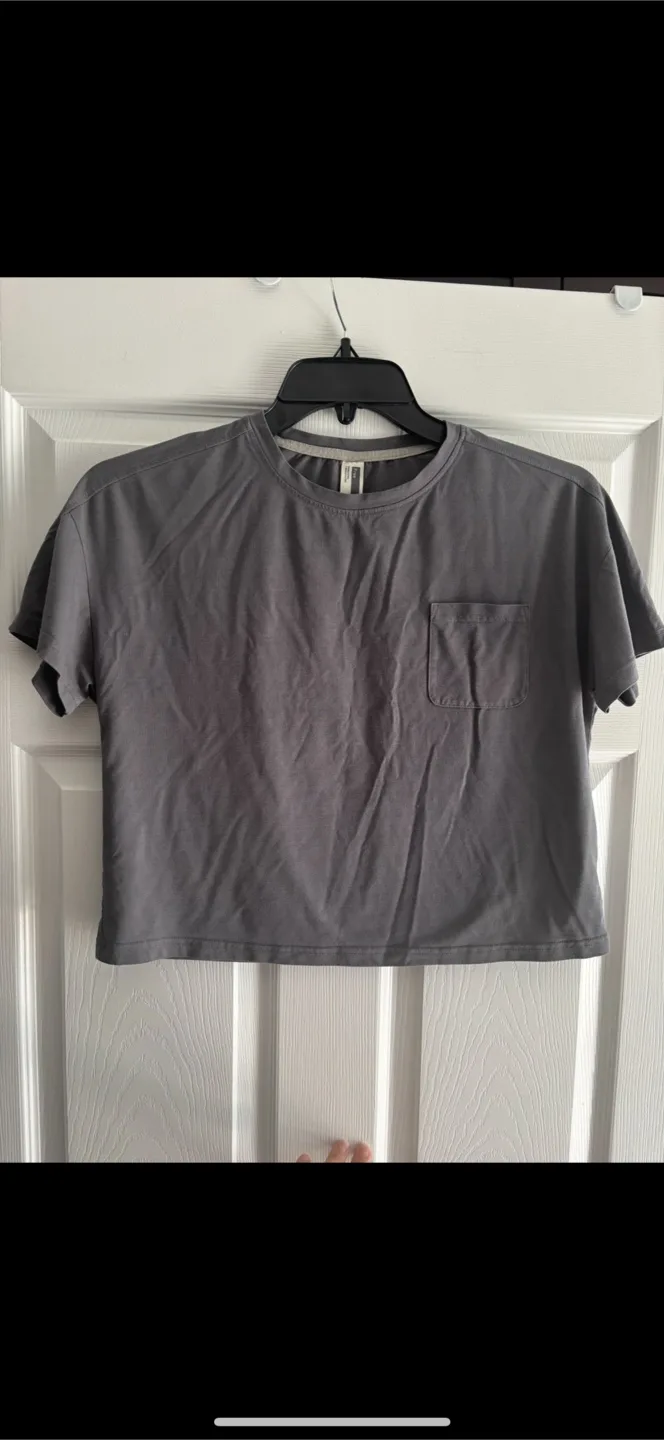 Free People Grey Pocket Tee - Size Small thumbnail