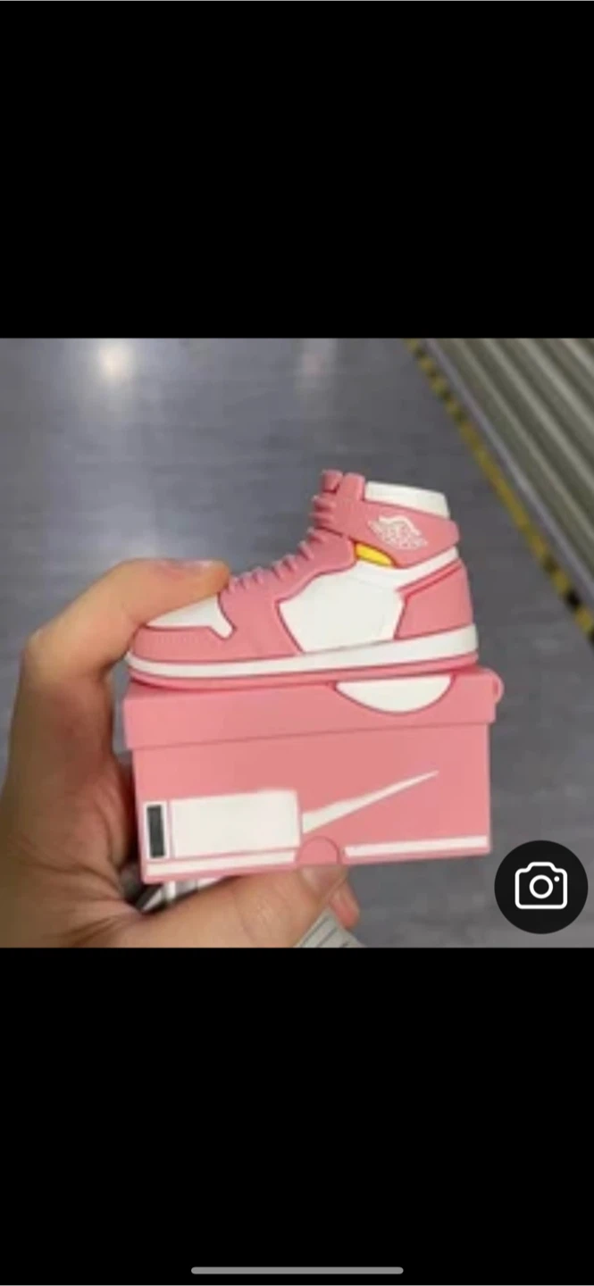 Air Jordan 1 AirPods Case