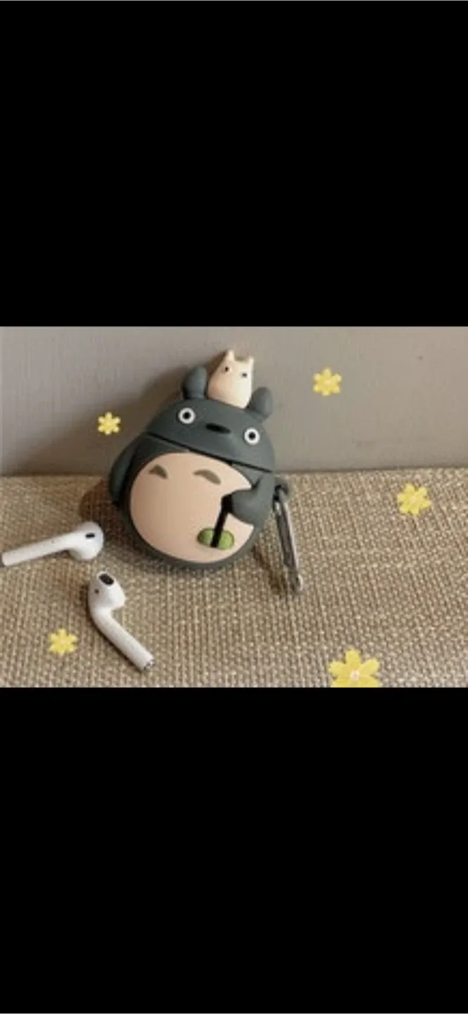 Air Jordan 1 AirPods Case image indicator(6)