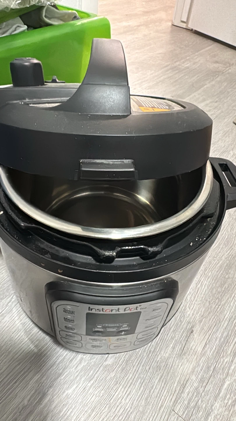 Instant Pot Duo - Multi-Use Pressure Cooker - photo 2