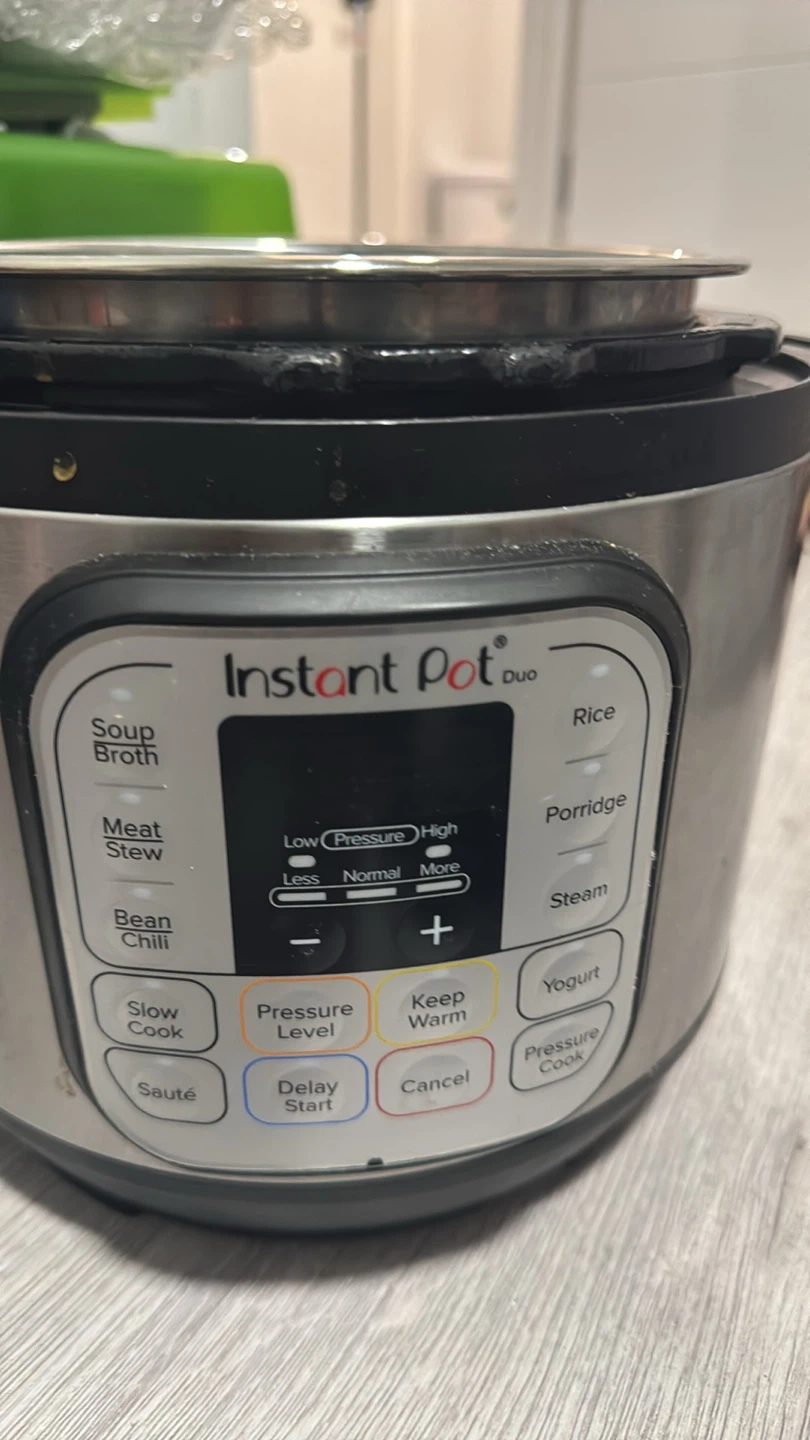 Instant Pot Duo - Multi-Use Pressure Cooker