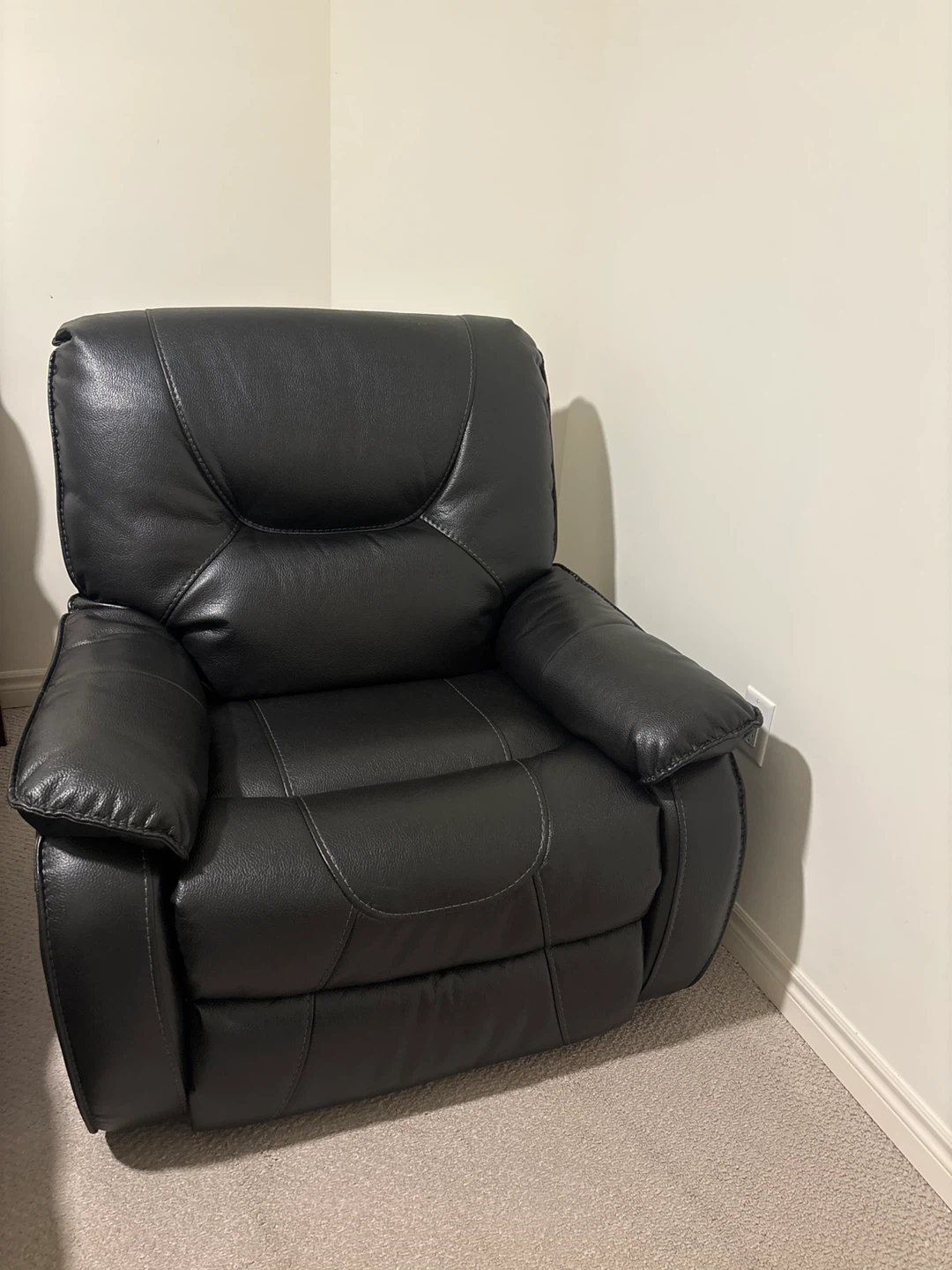 Black Leather Recliner Chair