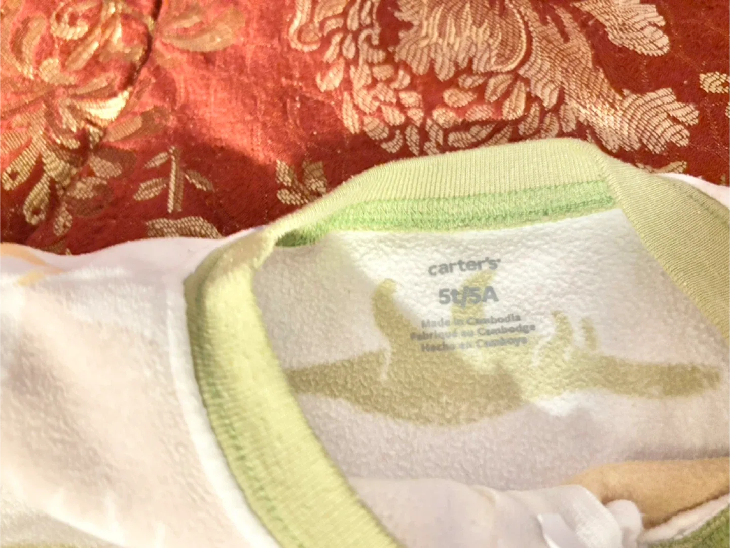 Carter's 5T/5A Dinosaur Pajamas image indicator(2)