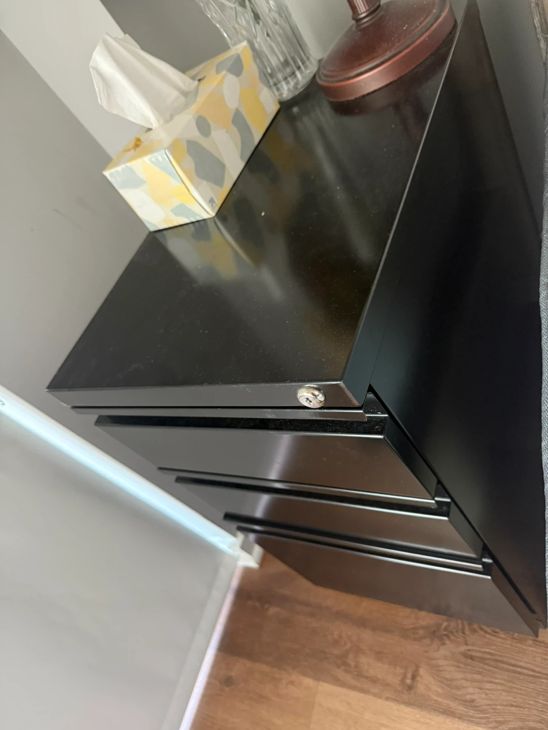 3 drawer file cabinet with lock - photo 3