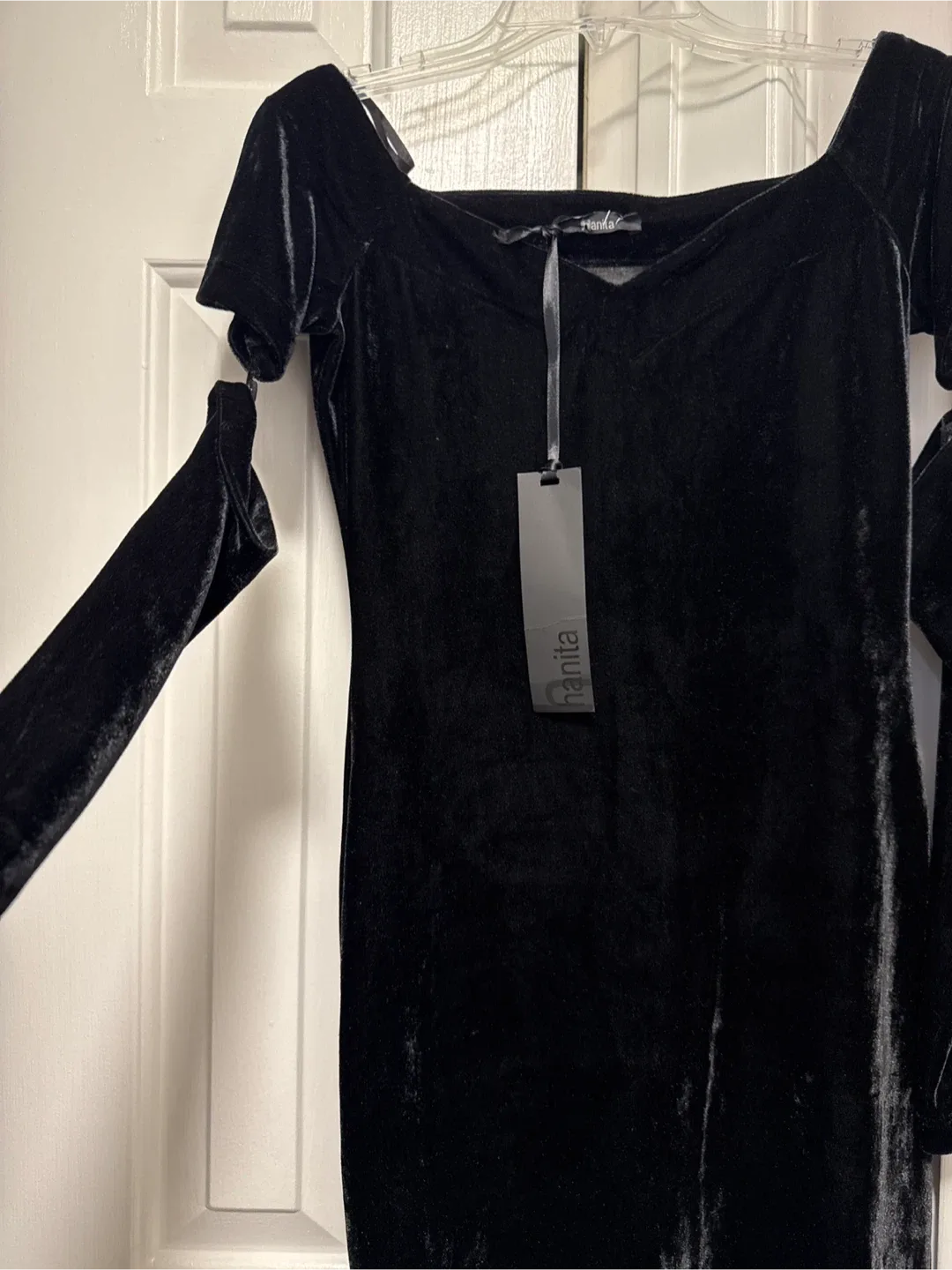 New Hanita Black Velvet Dress XS image indicator(2)
