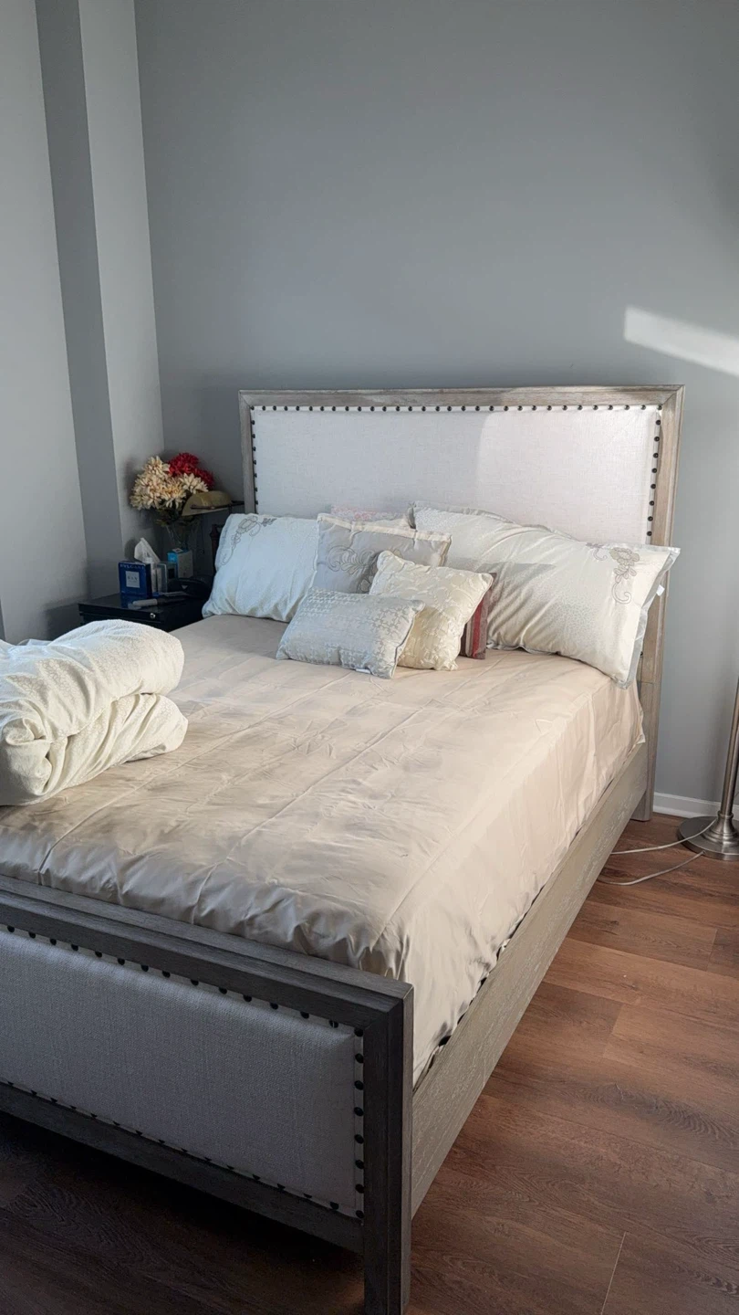 Queen Size Bed Frame with Mattress