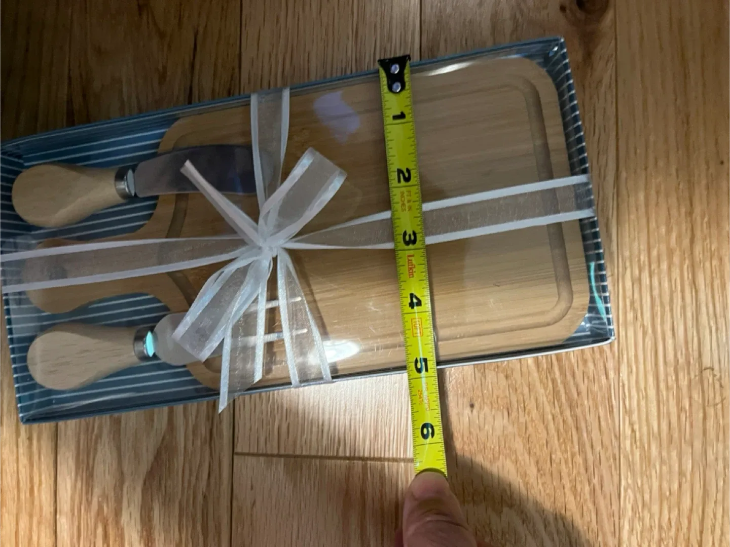 New small Cheese Board & Knife Set image indicator(4)