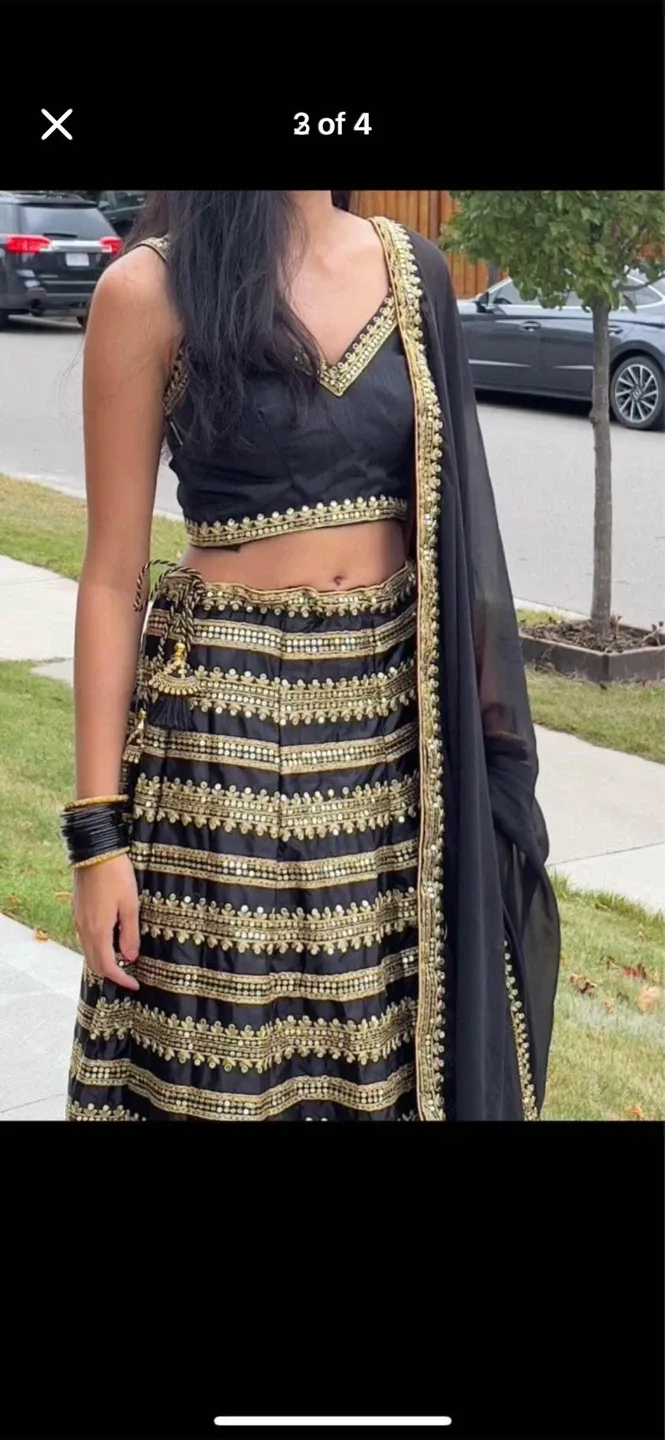 Black & Gold Lehenga Choli Set image indicator(3)