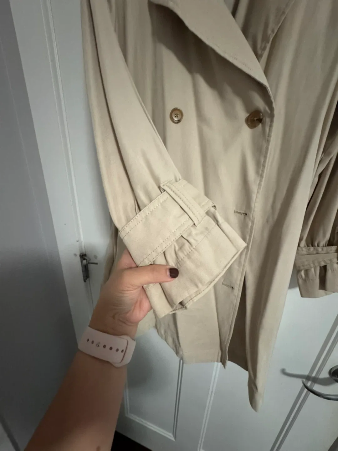 Banana Republic Petite Trench Coat - Size M image indicator(3)