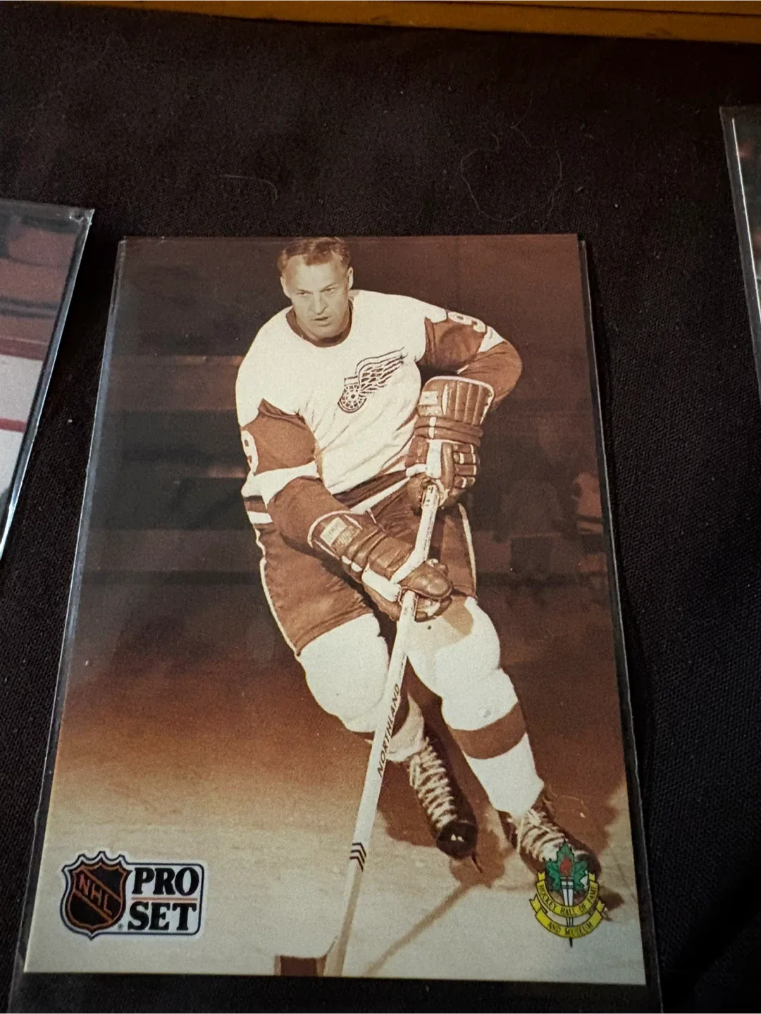 Hockey Trading Cards Lot image indicator(9)