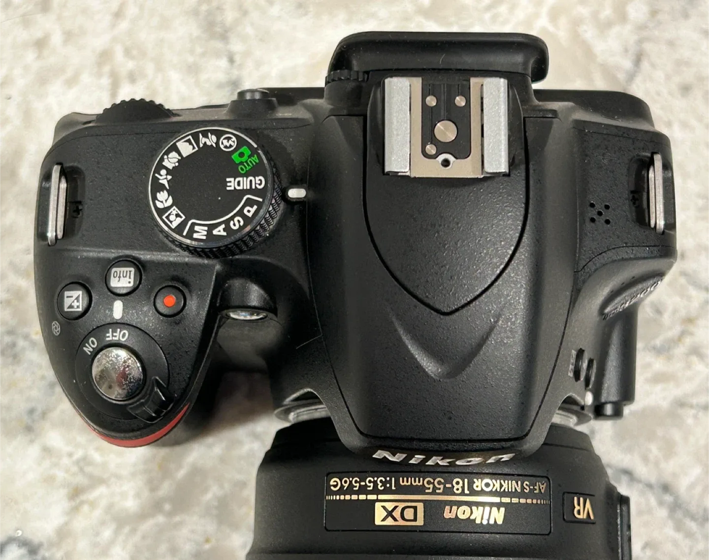 Nikon D3200 18-55 VR Kit - Like New! image indicator(5)