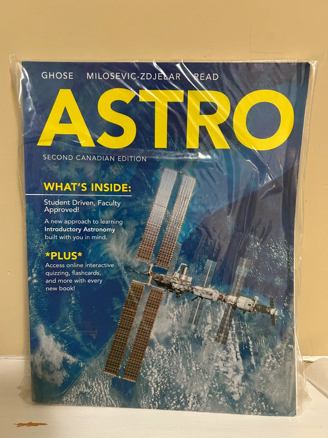 Variety of Textbooks image indicator(3)