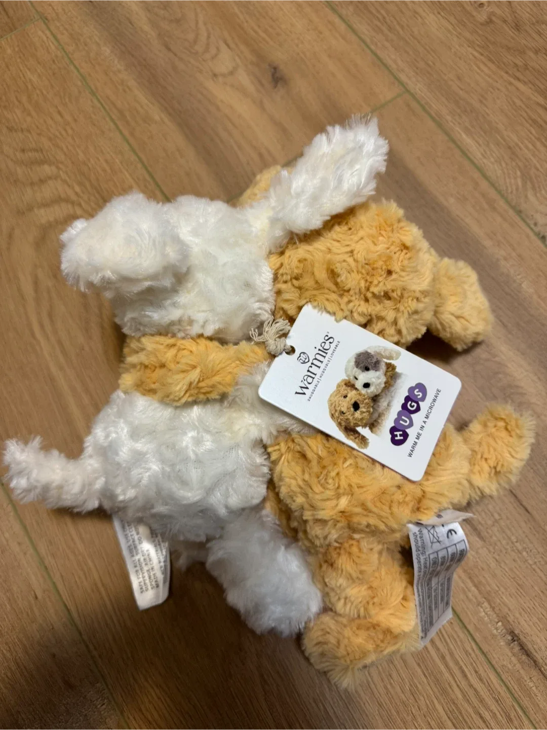 Warmies Hugs - Microwaveable Plush Toy image indicator(2)