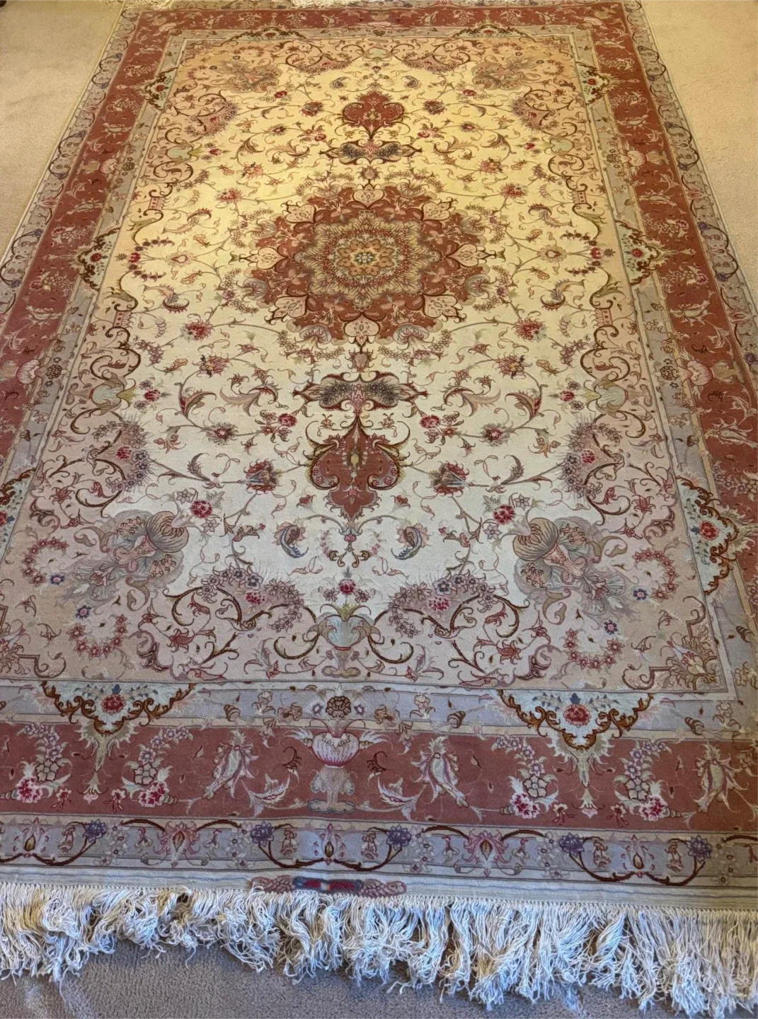 Persian Rug image indicator(2)