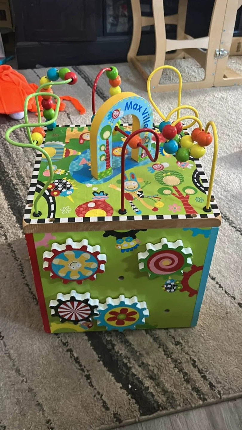 Max Ville Wooden Activity Cube
