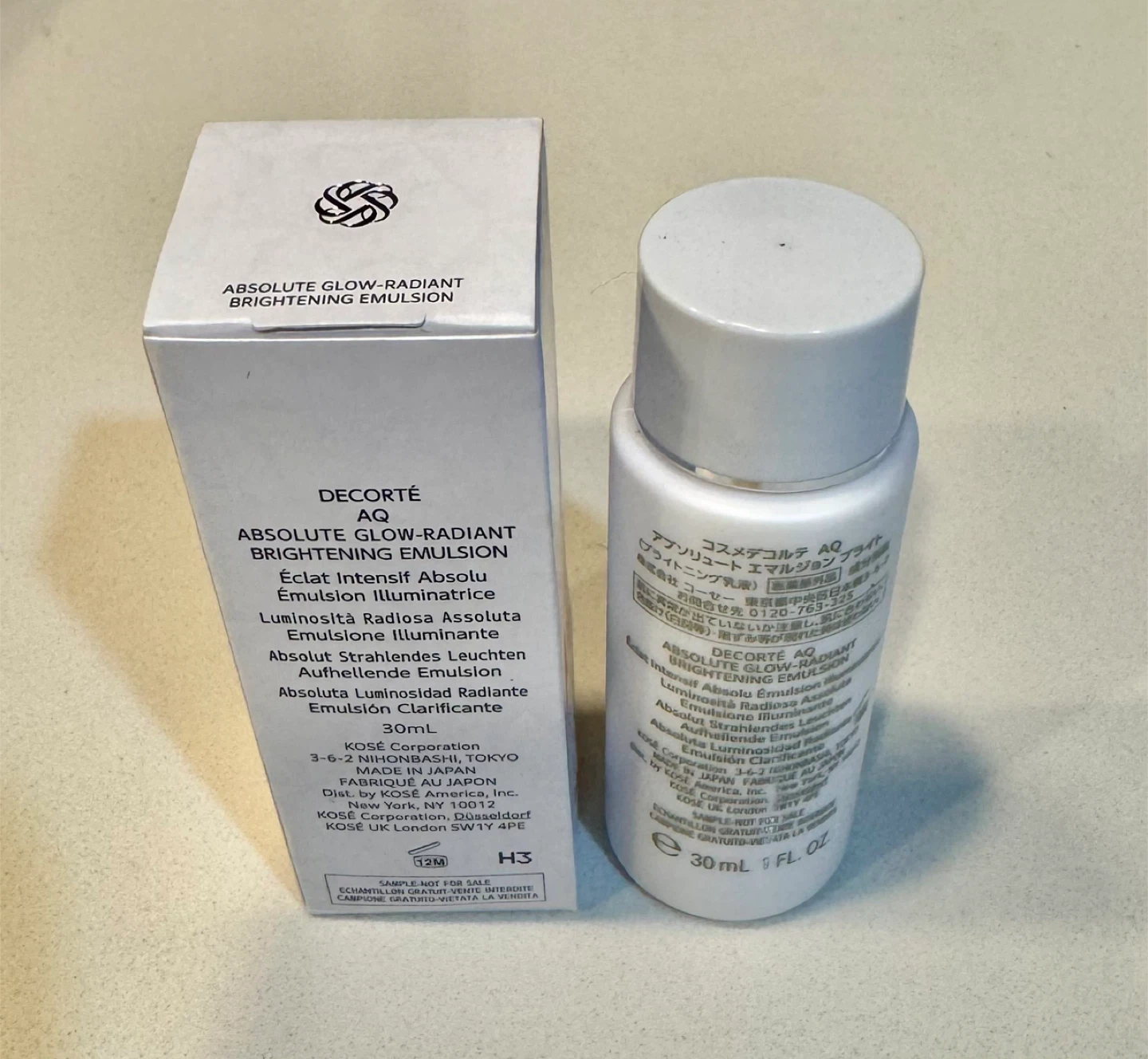 Decorté AQ Absolute Glow Radiant Brightening Emulsion 30ml_New - photo 2