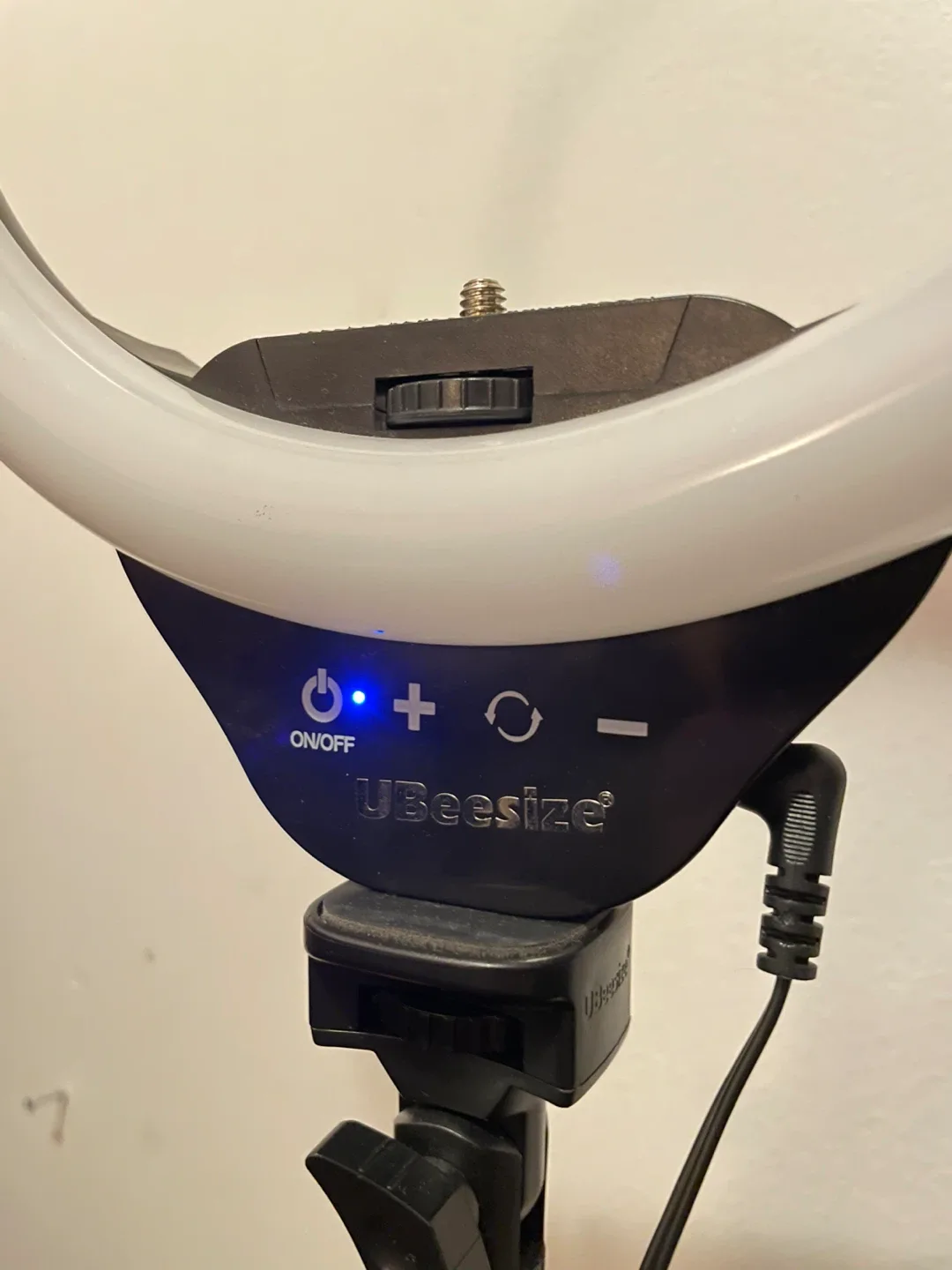 UBeesize Ring Light with Tripod Stand image indicator(4)