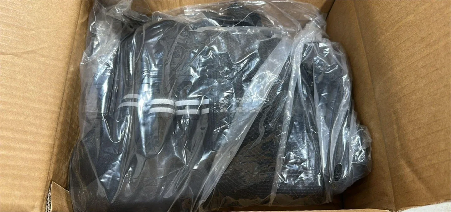 Adjustable Black Weighted Vest image indicator(4)