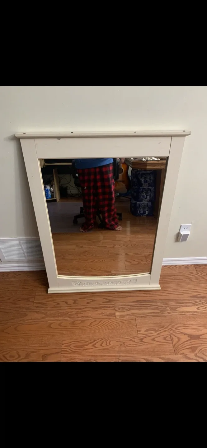 Modern White Mirror image indicator(6)